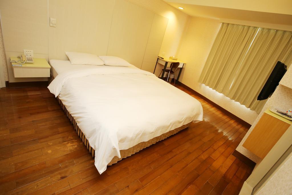 Tai Shinu Hotel Douliu Δωμάτιο φωτογραφία